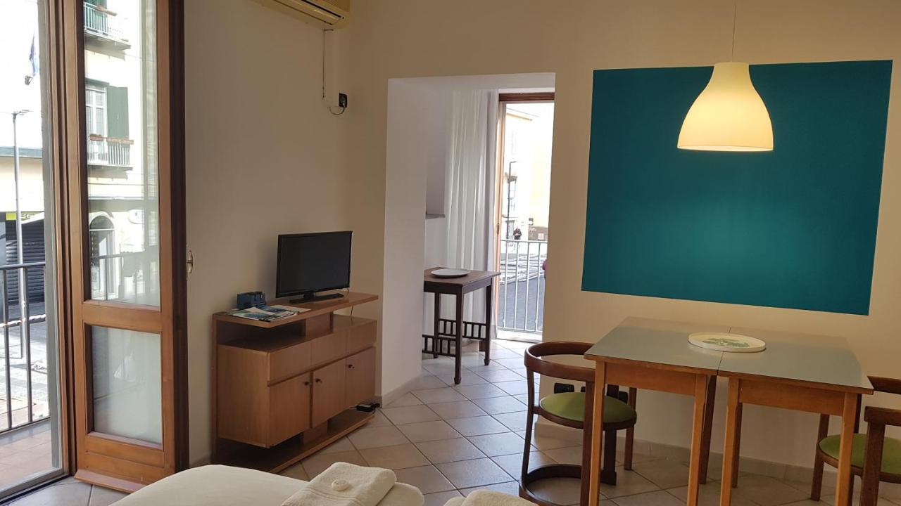 Al Largo Casa Vacanze Holiday Apt Pozzuoli Centro Porto Apartment Екстериор снимка